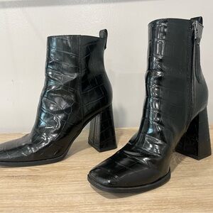 Circus by Sam Edelman Black Croc Heeled Boots